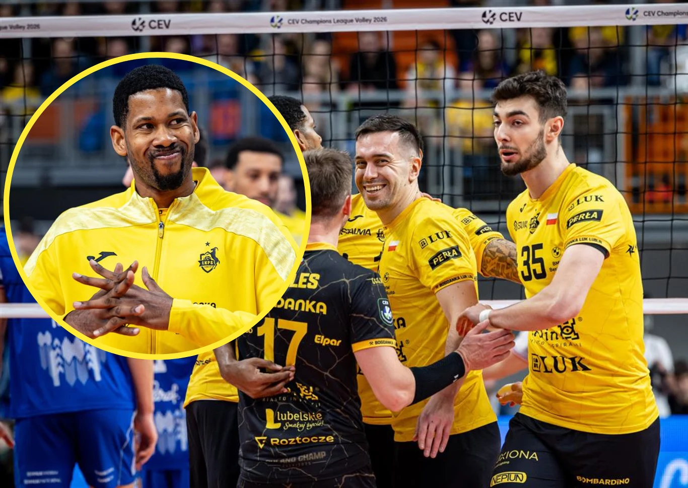 Bogdanka LUK Lublin pokazała kapitalną formę w Lidze Mistrzów Zawodnicy siatkarskiej drużyny w żółtych strojach świętują zdobycie punktu na boisku podczas meczu siatkówki, na pierwszym planie widoczny gracz z podniesionymi dłońmi, w tle pozostali członkowie zespołu z uśmiechami, atmosfera sportowej rywalizacji.