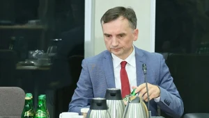 Ziobro powinien wrócić do Polski? Najnowszy sondaż pokazuje nastroje