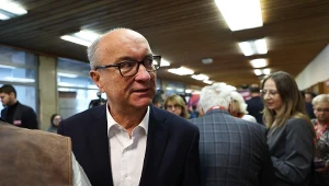 Włodzimierz Czarzasty jest faworytem, ale Agnieszka Dziemianowicz-Bąk (na drugim planie) będzie chciała pokazać siłę kobiet lewicy