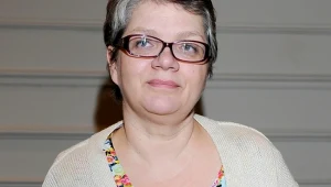 Superniania wsiadła do pociągu i się zaczęło. Nie gryzie się w język ws. PKP