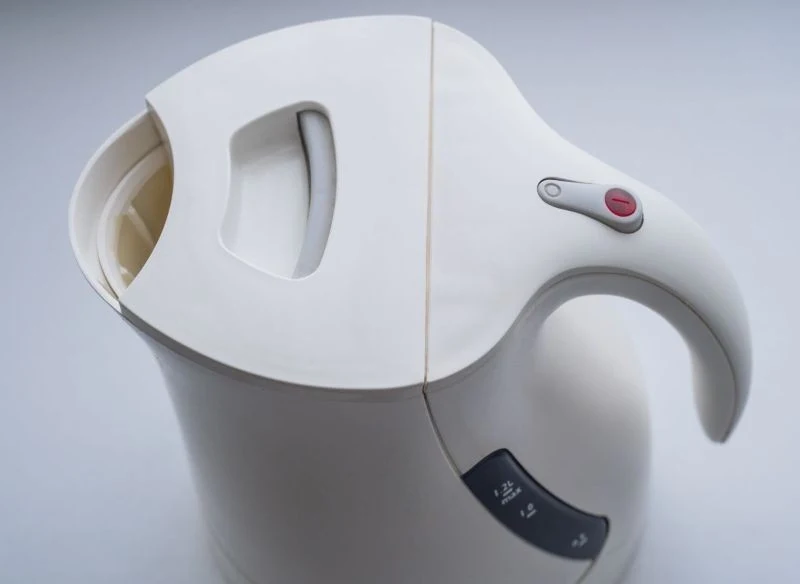 Napój typu cola to niejedyny sposób na kamień w czajniku