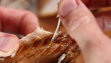 Co zrobić, gdy ość stanęła w gardle? Przede wszystkim nie panikuj