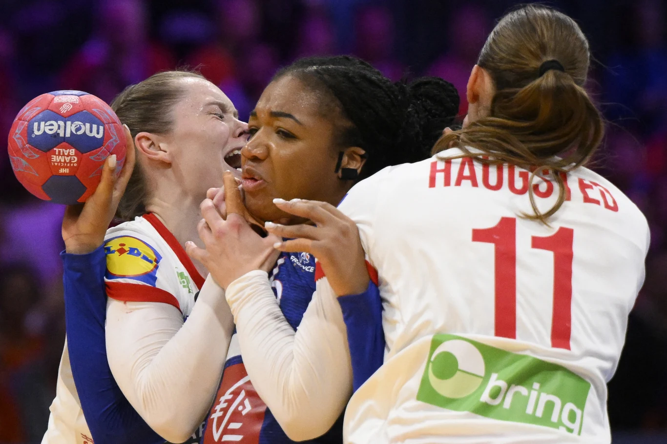 Francja wyeliminowała Danię z mistrzostw świata. Medalistki olimpijskie poza podium