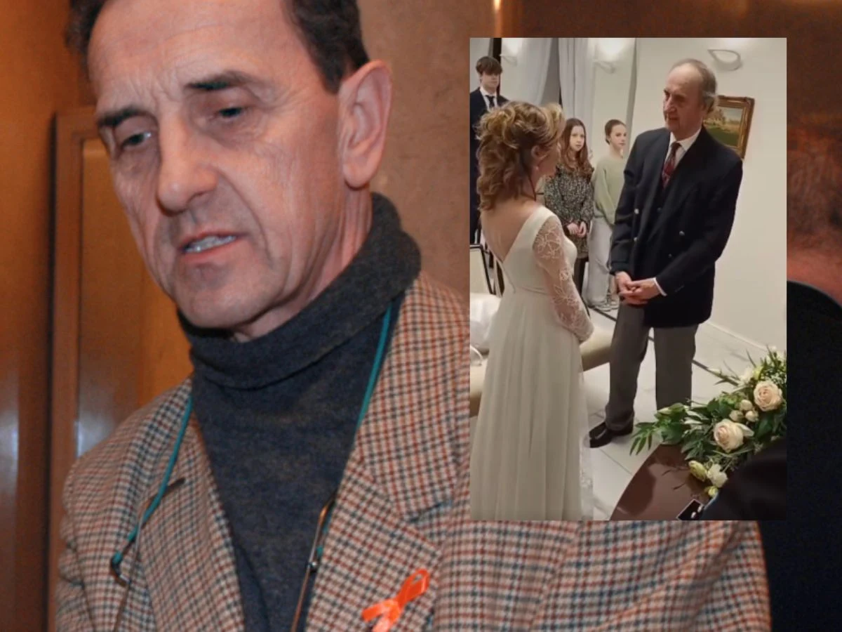 Krzysztof Logan Tomaszewski stanął na ślubnym kobiercu Mężczyzna w marynarce w kratkę i ciemnym golfie z wyrazem skupienia na twarzy, w tle wstawione zdjęcie ślubne z panną młodą w białej sukni i mężczyzną ubranym elegancko, po bokach widać innych gości oraz dekorację z kwiatami.