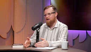 "Gorsza siostra" kina podbija serca widzów. Skąd nasza miłość do telewizji?