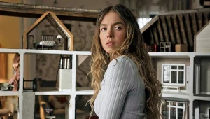 Sydney Sweeney w scenie z filmu "Pomoc domowa"