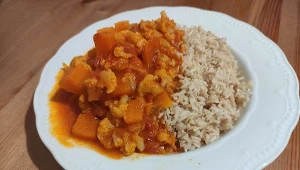 Pomysł na obiad bez mięsa. Curry z kalafiora