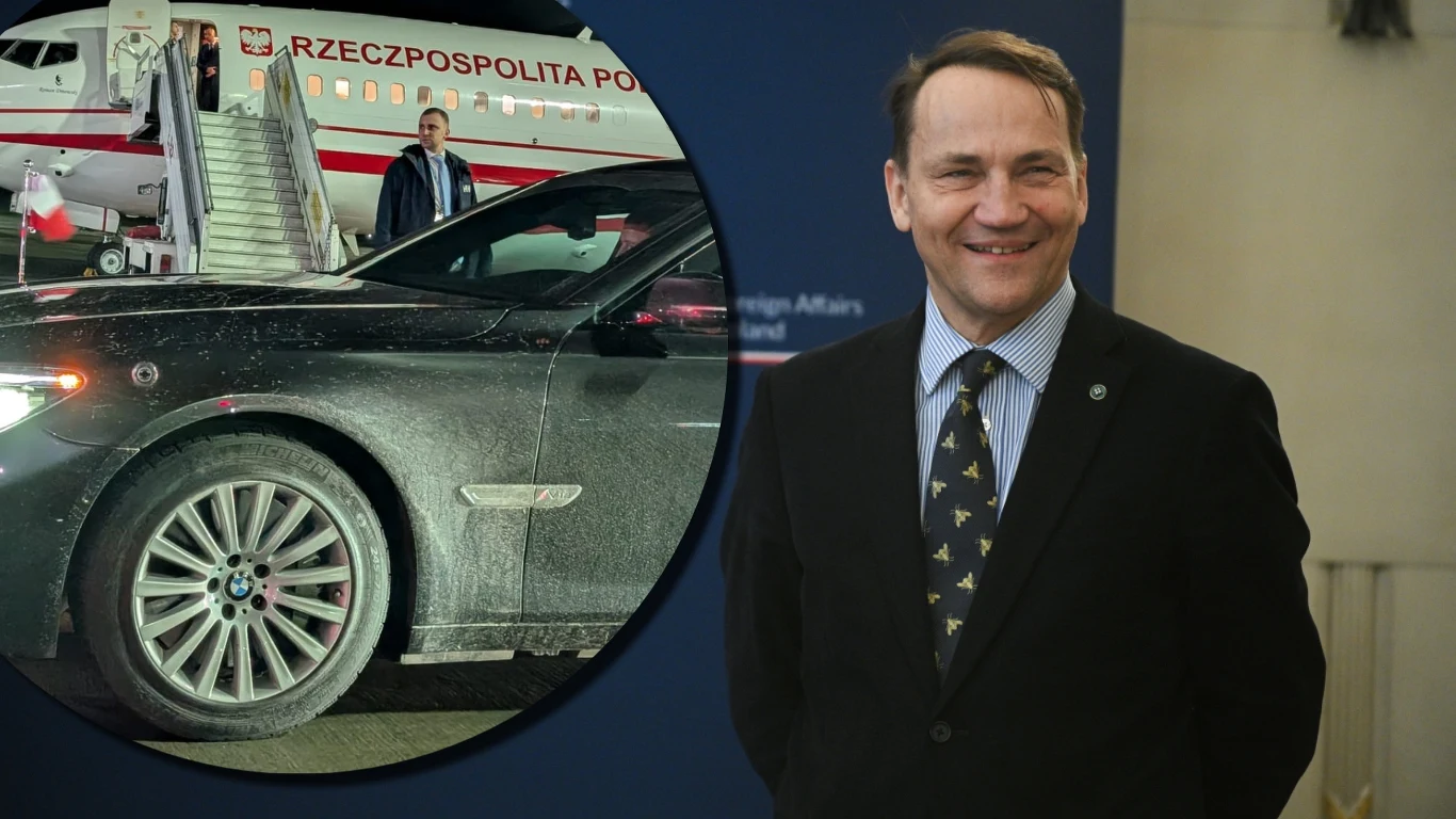 Brudna limuzyna dla Karola Nawrockiego. Radosław Sikorski "przeprasza" Uśmiechnięty mężczyzna w garniturze z krawatem, stojący na tle granatowego banera. Po lewej stronie widoczny okrągły wycinek fotografii, gdzie znajduje się luksusowy samochód marki BMW oraz mężczyzna wychodzący z samolotu rządowego oznaczonego napisem ...