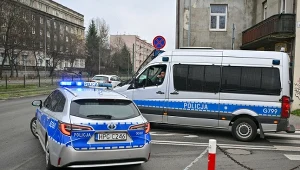 Wtargnął na uczelnię, w ręku miał nóż. Akcja krakowskich służb