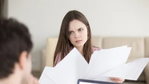 Pominięci w testamencie często tego nie wiedzą. A mogą domagać się sporych pieniędzy.