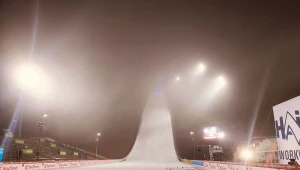 Pędzą prawie 100 km/h we mgle. "Było przerażająco"