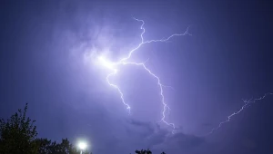 Uderzenie pioruna może wywołać katastrofalne skutki