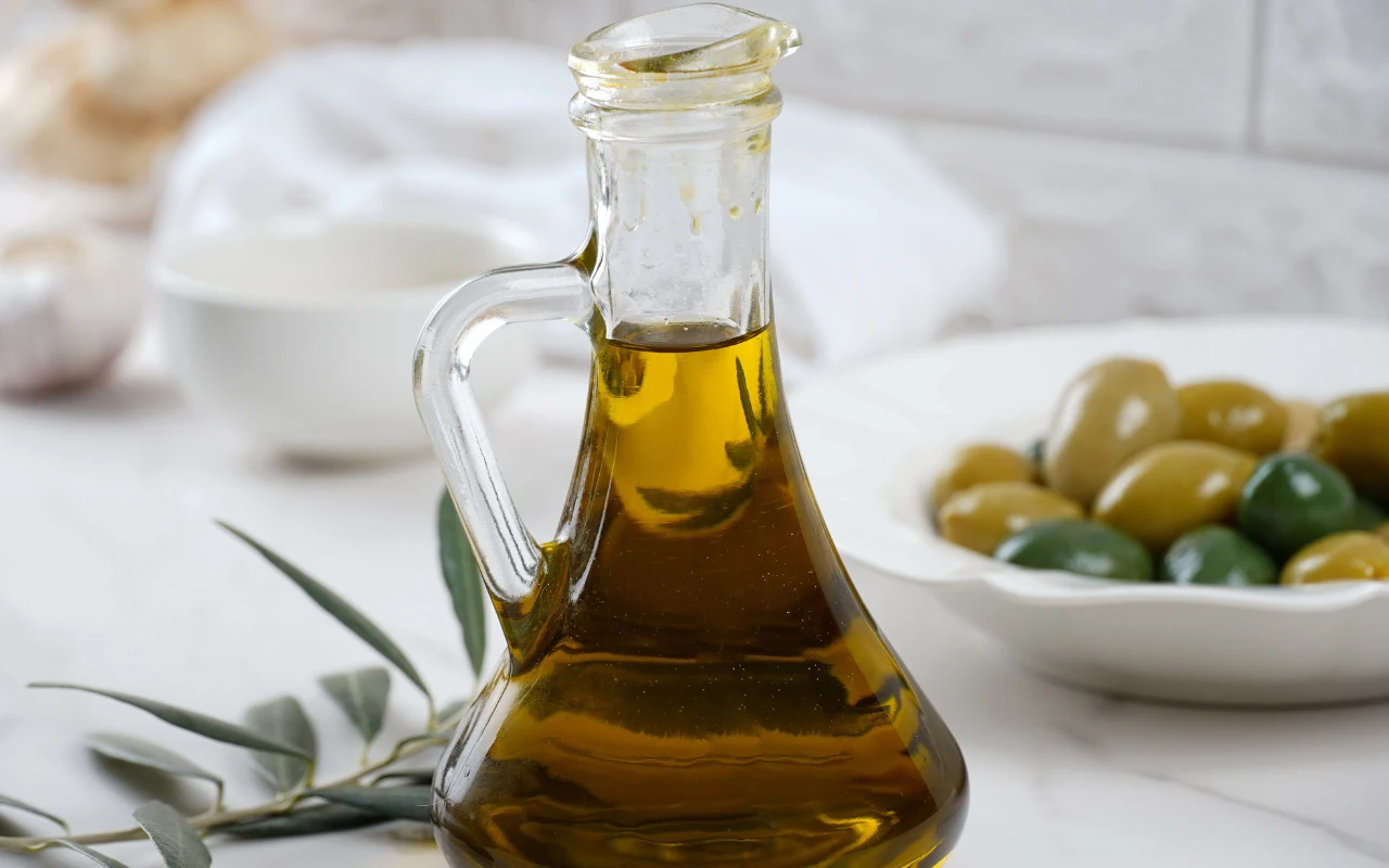 Dobra oliwa nie musi być zielona. Jak wybrać najlepszą oliwę w sklepie?