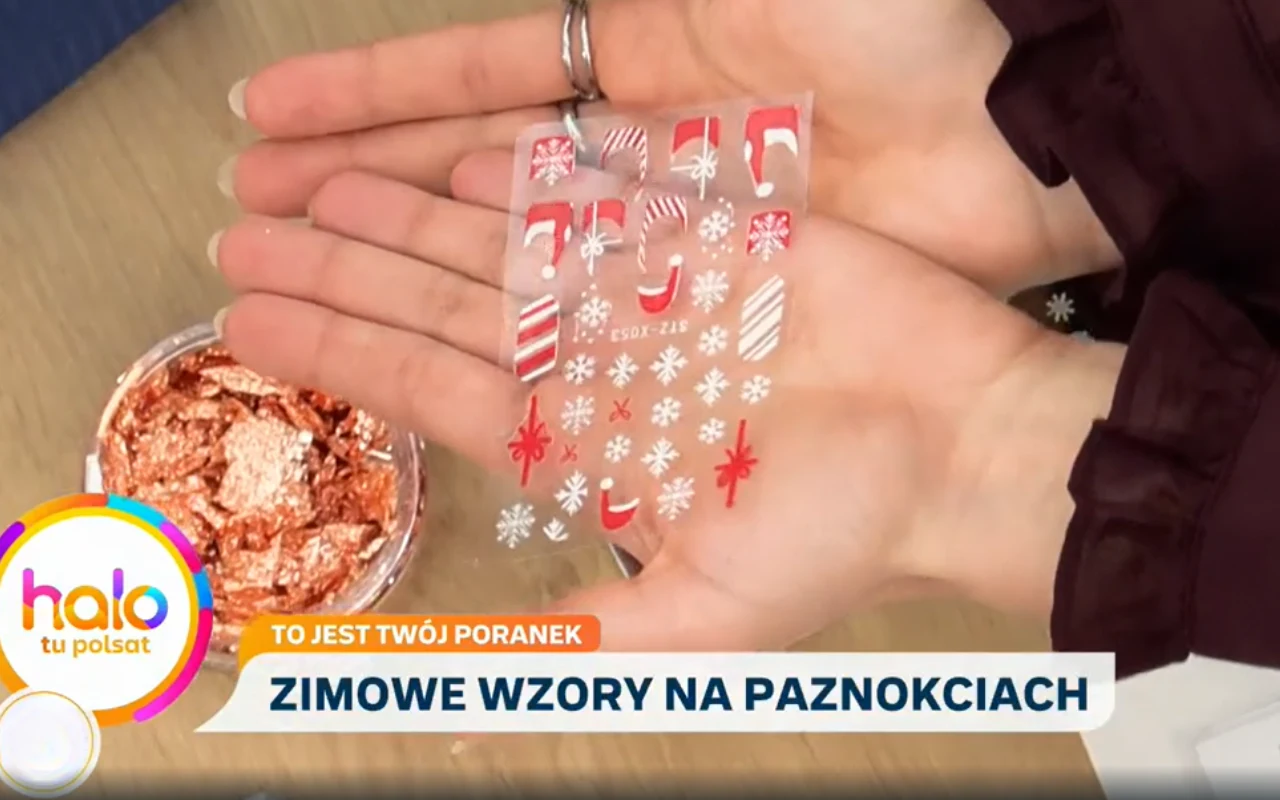 Naklejki z motywem świątecznym na paznokcie