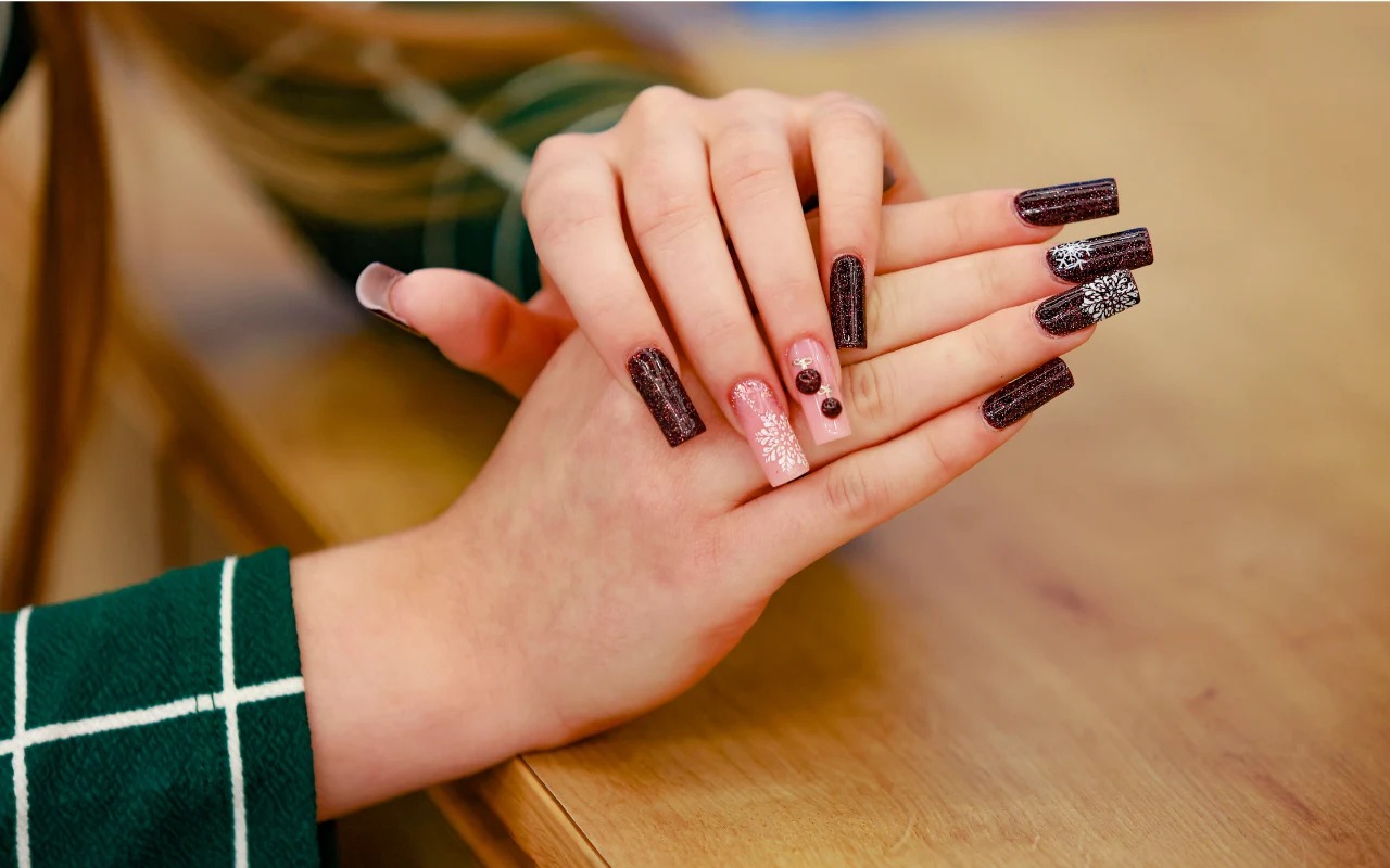 Najmodniejszy manicure w tym sezonie? Profesjonalna stylistka wykonała w "halo tu polsat" Prinsess Nails