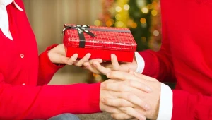 Na święta kup jej bransoletkę z tym kamieniem. Pięknie wygląda i ma ważną funkcję