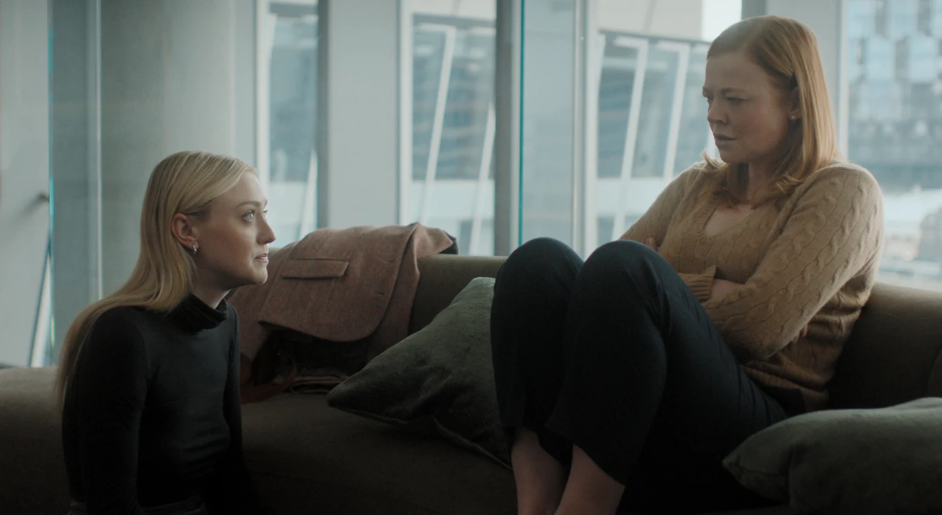 Dakota Fanning i Sarah Snook