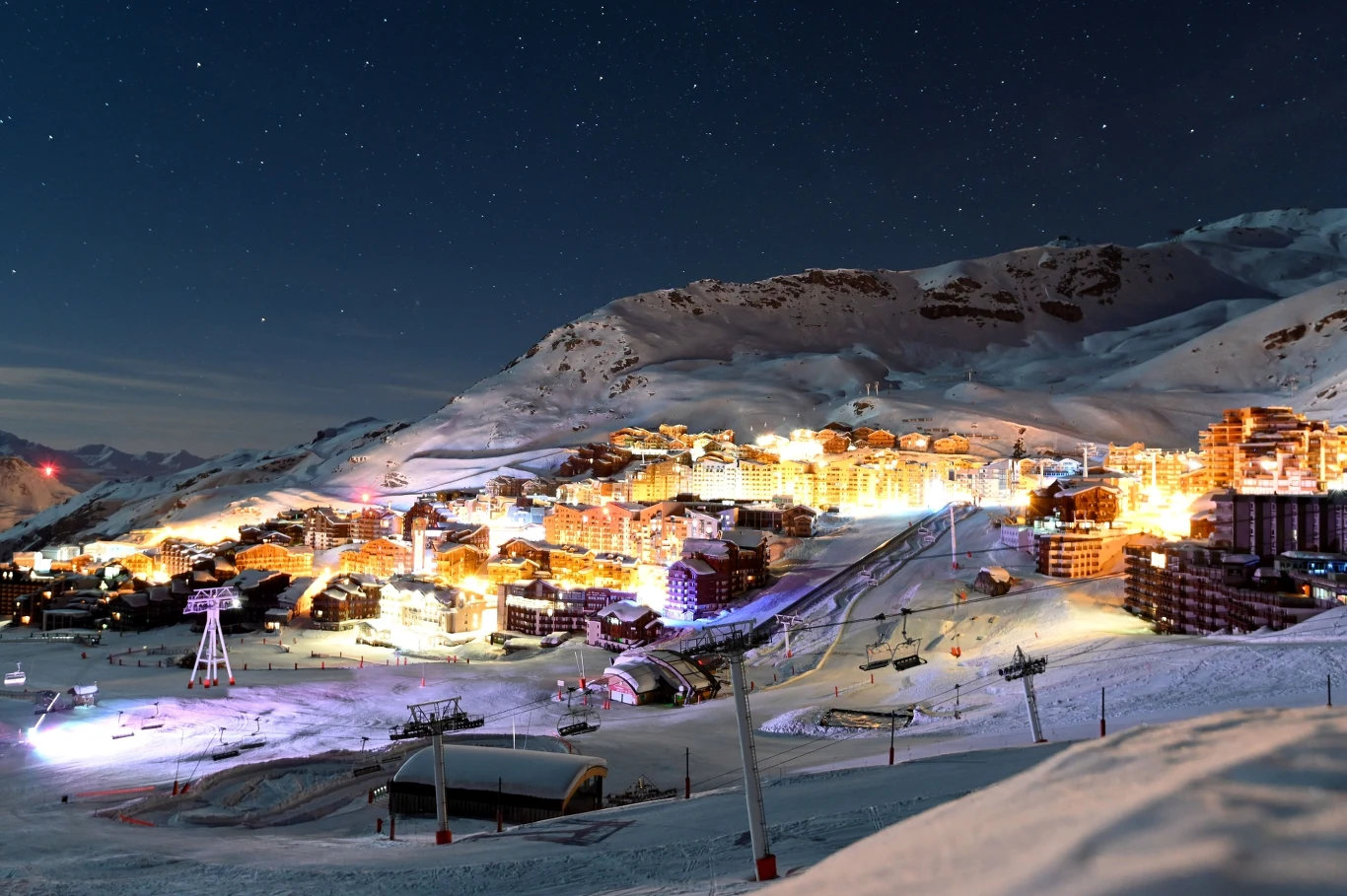 Val Thorens we francuskich Alpach aż 10 razy uznano za najlepszy ośrodek narciarski na świecie 