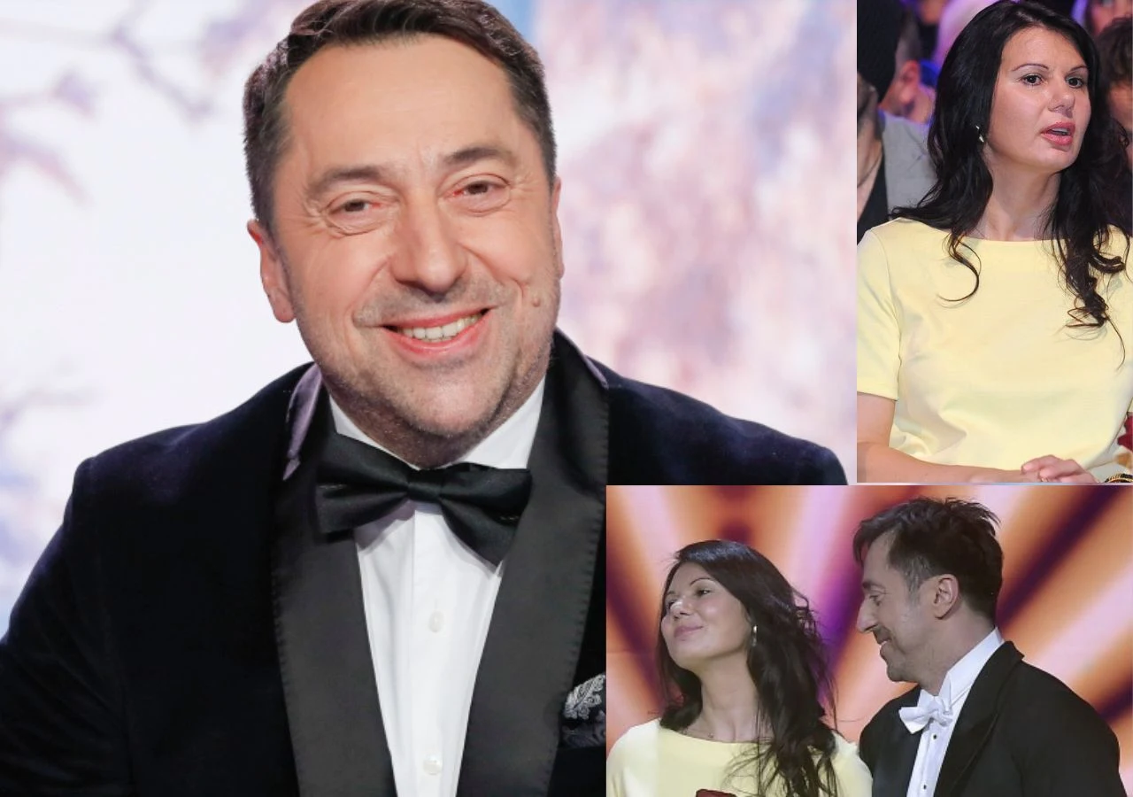 Mężczyzna w eleganckim smokingu oraz kobieta w żółtej sukience siedząca na widowni i rozmawiająca z tym mężczyzną, scena oświetlona jest światłem estradowym podczas oficjalnego wydarzenia.