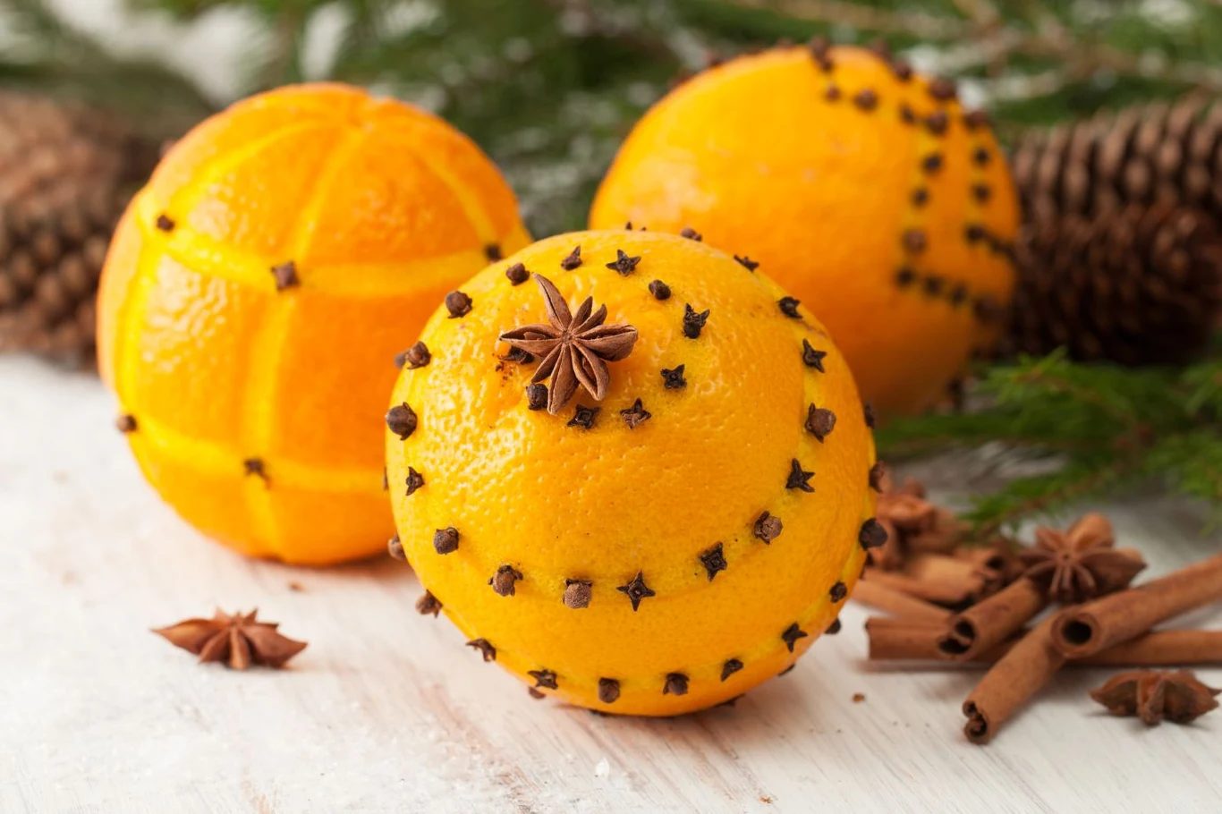 Pamięć zapachowa opiera się na kodowaniu aromatów - zapamiętujemy nie tylko zapach, ale też od razu cały pakiet wspomnień z nim związany Pamięć zapachowa opiera się na kodowaniu aromatów - zapamiętujemy nie tylko zapach, ale też od razu cały pakiet wspomnień z nim związany