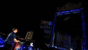 Niezwykłe wydarzenie w Dubaju. Turniej w Tetrisa z udziałem 2800 dronów!
