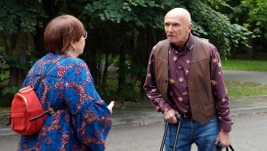Tolek (Marek Siudym) wykrzyczy Irenie (Krystyna Tkacz) prosto w twarz, że wyprowadza się z domu