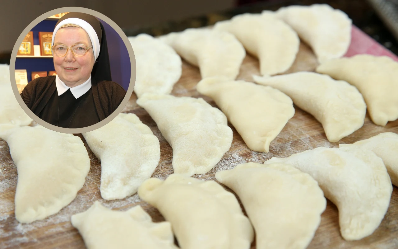 Pierogi z kapustą według przepisu siostry Anastazji to klasyka świątecznego stołu. Jak je przygotować? 