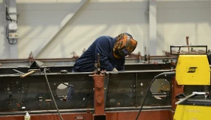 Polski przemysł nabiera rozpędu. GUS odkrywa karty