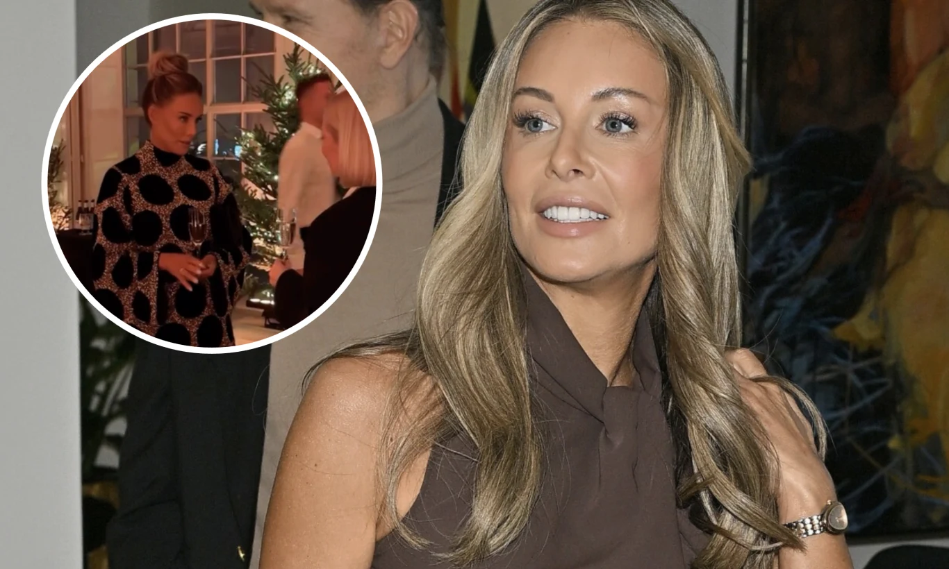 Małgorzata Rozenek-Majdan wybrała się na event Omeny Mensah Kobieta z długimi, blond włosami w eleganckiej brązowej bluzce stoi na tle obrazu, obok niej widoczna jest sylwetka mężczyzny. W lewym górnym rogu znajduje się wstawka ze sceną rozmowy towarzyskiej przy choince.