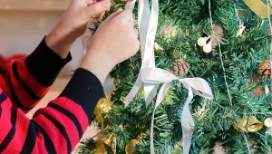 Sprawdź, czy wciąż masz w pawlaczu. Ozdoba z PRL wraca do łask