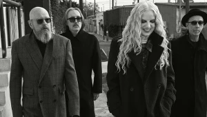 Ich bondowski przebój zna niemal każdy! Ikony alt-rocka odwiedzą Polskę