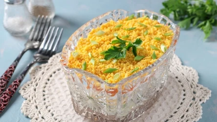 Masz dość klasycznej jarzynowej? W tym roku na święta zrób sałatkę słoneczną