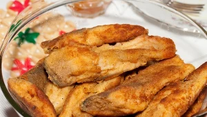 Jak smażyć karpia, żeby zapach nie rozchodził się po domu?