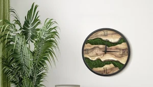 Drewno ociepla wnętrze, kamień daje poczucie trwałości, a len wprowadza lekkość