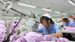 Popularne ubrania mogą szkodzić. Chemikalia atakują ważny układ