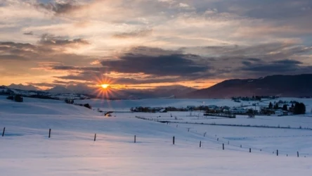 Przesilenie zimowe oznacza najkrótszy dzień i najdłuższą noc w roku