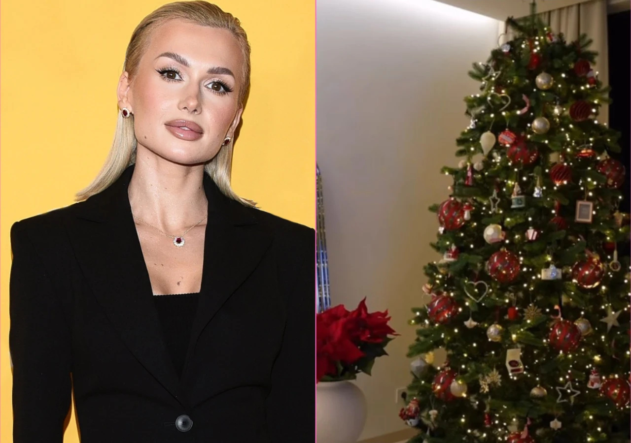 Elegancko ubrana kobieta z jasnymi włosami na żółtym tle po lewej stronie oraz bożonarodzeniowa choinka przystrojona czerwonymi i złotymi ozdobami w domowym wnętrzu po prawej stronie.