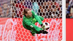 Sceny w finale, Rosjanin obronił 4 karne. Zwycięzcy Ligi Mistrzów z trofeum