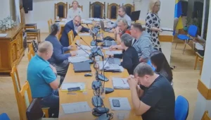 Radnej podczas obrad puściły nerwy. W pewnej chwili ruszyła do wójta