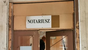 Testament można sporządzić w każdym momencie życia i nie wymaga to szczególnych okoliczności, choroby czy podeszłego wieku.