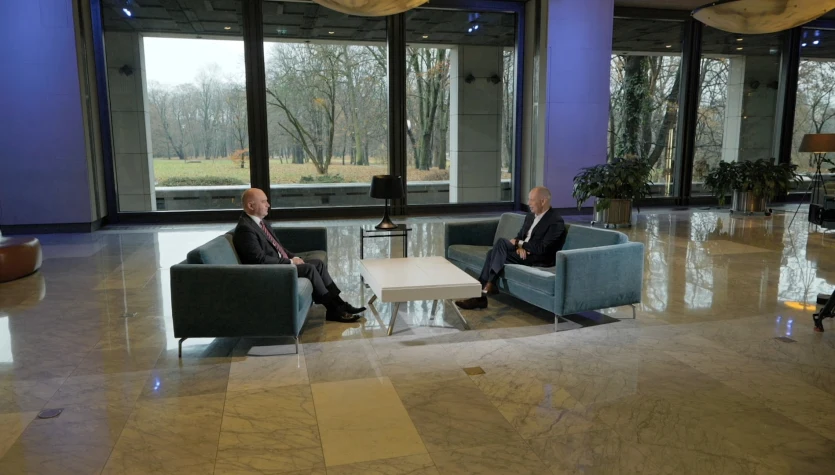 "Szczerze o pieniądzach": Młodzi o emeryturach 