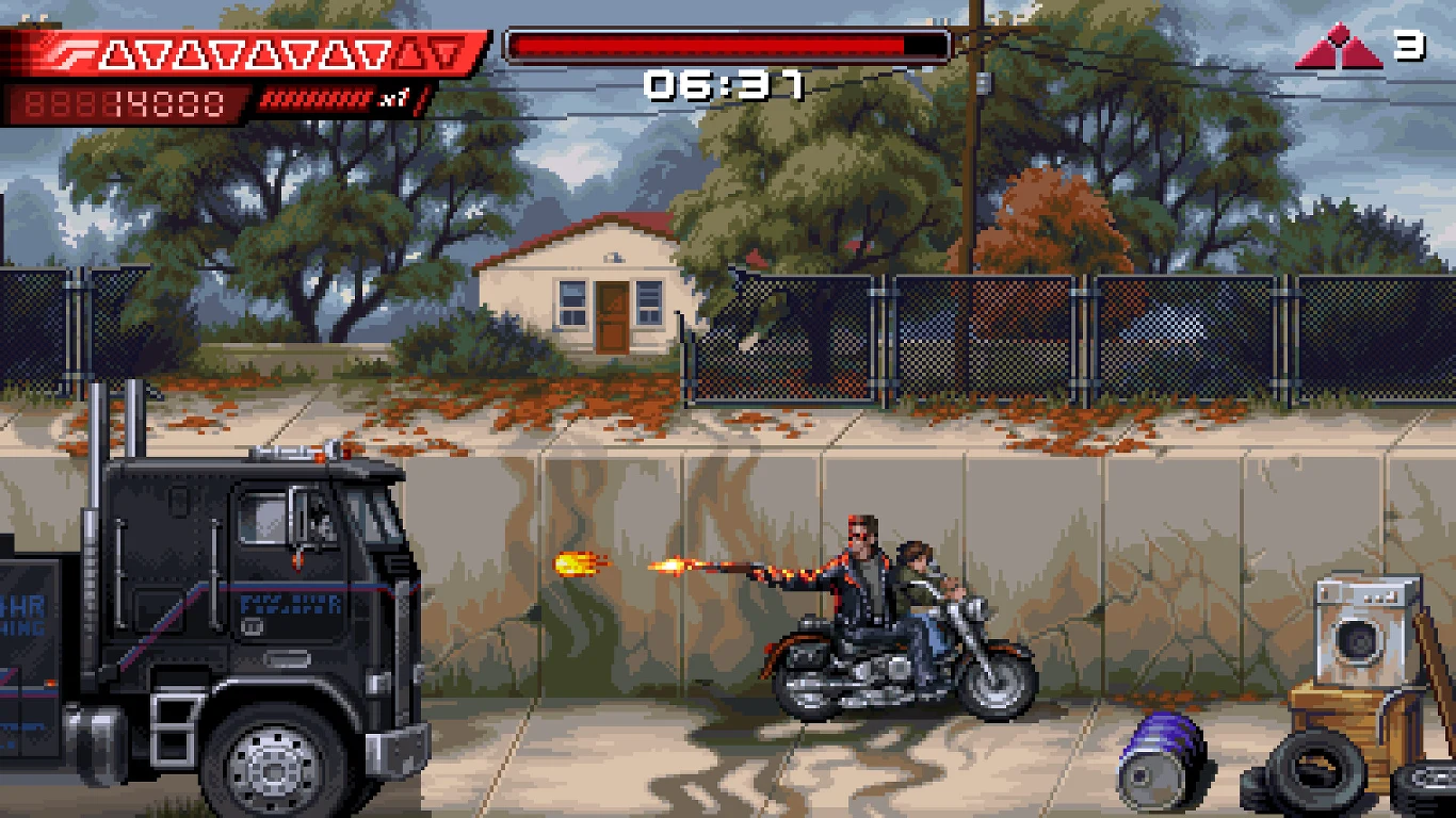 Terminator 2D: No Fate Dwóch bohaterów na motocyklu ucieka przed wielką ciężarówką, jeden z nich strzela za siebie z broni palnej. Akcja rozgrywa się na tle miejskiej ulicy, w otoczeniu sprzętu elektronicznego i beczek, widoczne są drzewa oraz dom w oddali. Klimat utrzymany ...