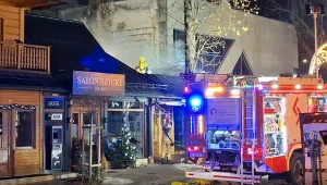 Ogromny pożar na Krupówkach. Płonie drewniana restauracja