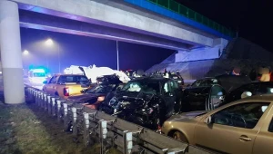 Groźny karamabol na S19 w Lubelskiem. Zderzyło się kilkanaście pojazdów