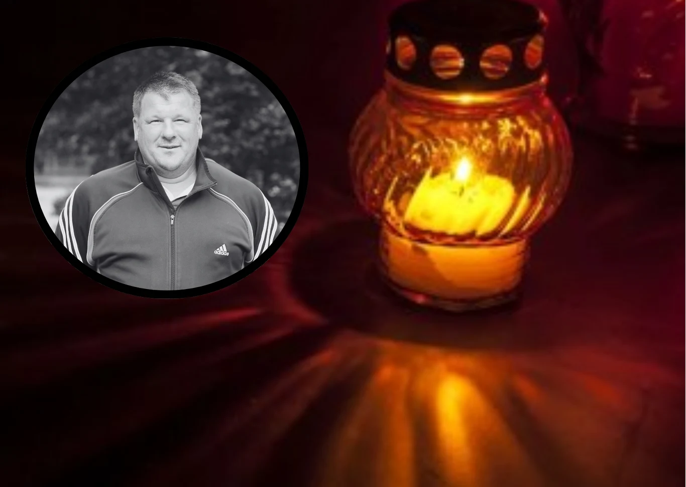 W wieku 60 lat zmarł Maciej Łasicki, brązowy medalista Igrzysk Olimpijskich z Barcelony Czarnobiały portret mężczyzny w sportowej kurtce umieszczony w okręgu w lewym górnym rogu, na ciemnym tle z zapaloną świecą nagrobną dającą ciepłe światło.