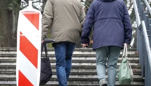 Pracownicy w Wielkiej Brytanii będą pracować dłużej. Zdjęcie ilustracyjne. 