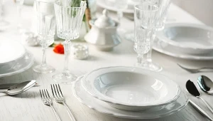 Sekret na krystalicznie czyste szkło. Goście zawsze pytają, jak to robię!