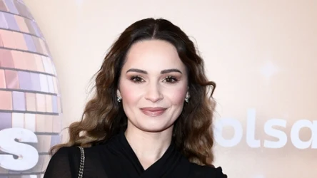 Ewelina Lisowska zaprezentowała dwie, fenomenalne kreacje sylwestrowe. Fani są pod wrażeniem