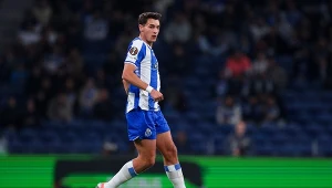 Bednarek poza kadrą Porto, Kiwior filarem. Demolka przed świętami