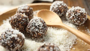 Cud-pralinki z resztek świątecznych ciast. Bajaderki Karoliny Stolarskiej-Bigos, czyli kuchnia zero waste w najsmaczniejszym wydaniu